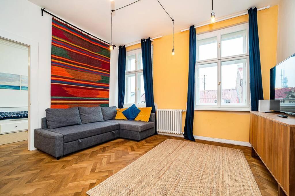 Elegant, Modern, 2-bed Flat By Museum Of Prag