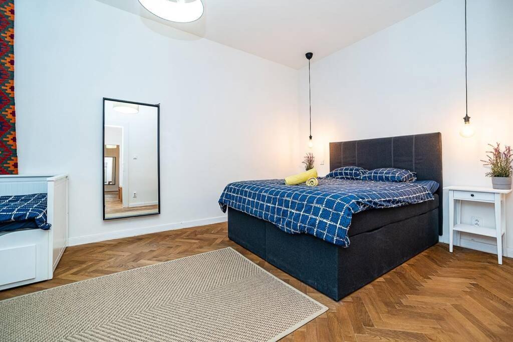 Elegant, Modern, 2-bed Flat By Museum Of Prag